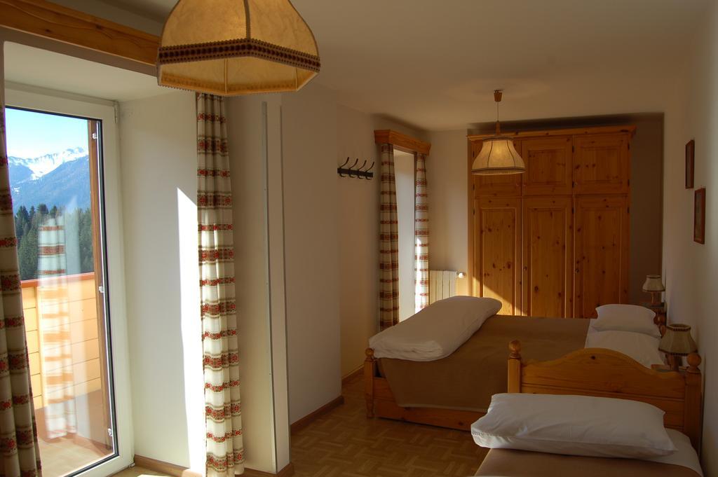 Hotel Millefiori Vigo di Fassa Bilik gambar