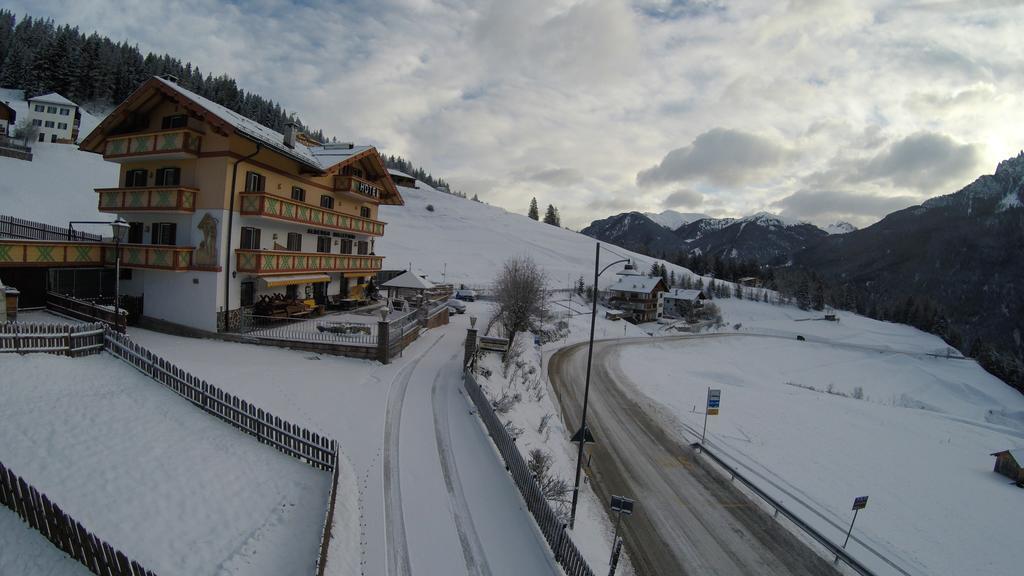 Hotel Millefiori Vigo di Fassa Luaran gambar